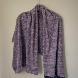 Lululemon Athletica Heathered Purple and Gray Wrap